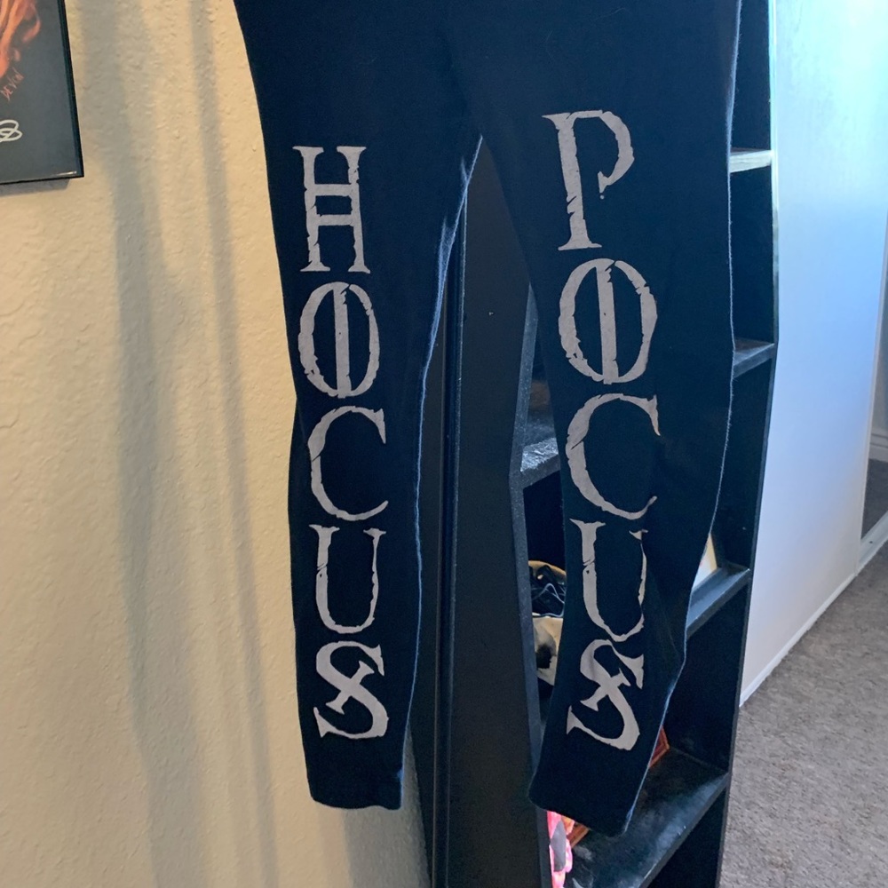 Blackcraft Hocus Pocus Leggings (size small)